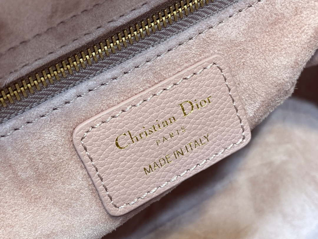 Dior M0565 Medium Lady Dior Bag Pink Grained Cannage Calfskin Gold