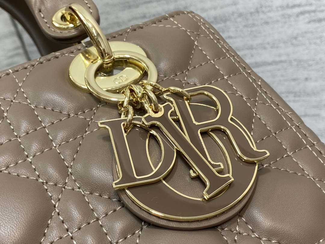 Dior M0565 Medium Lady Dior Bag Taupe Cannage Lambskin Enamel Hardware