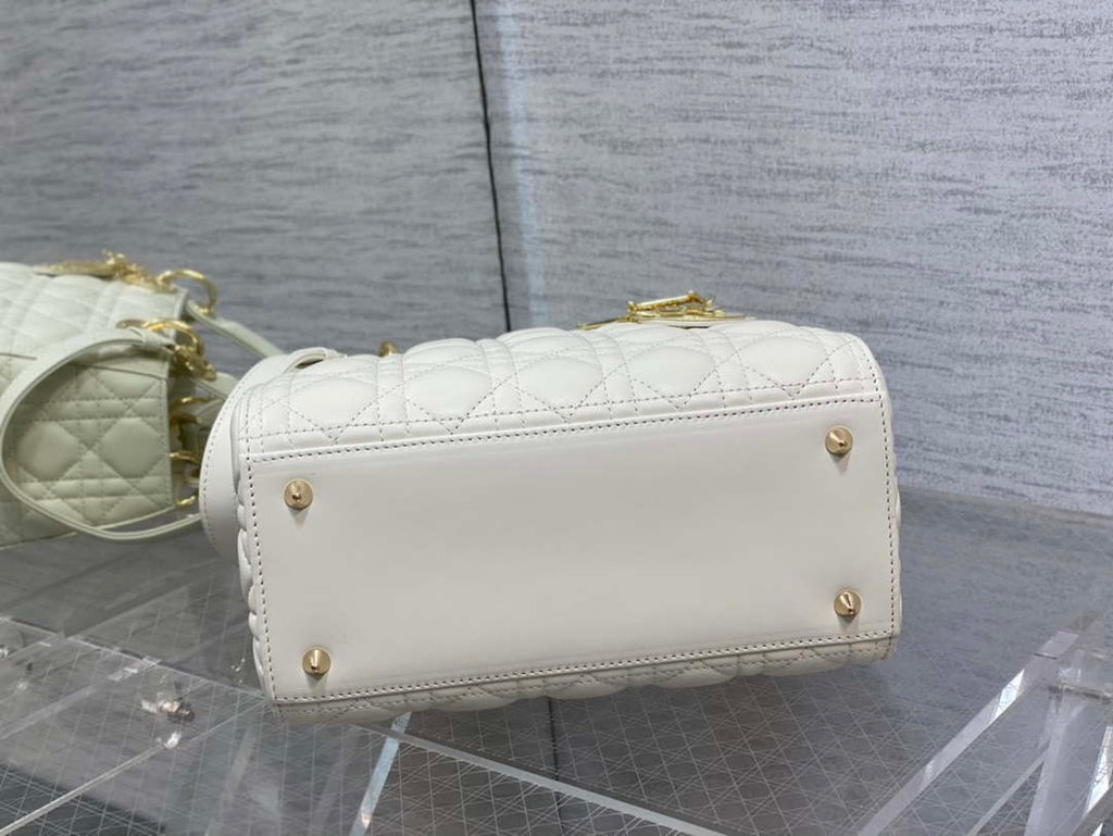 Dior M0565 Medium Lady Dior Bag White Cannage Lambskin Enamel Hardware
