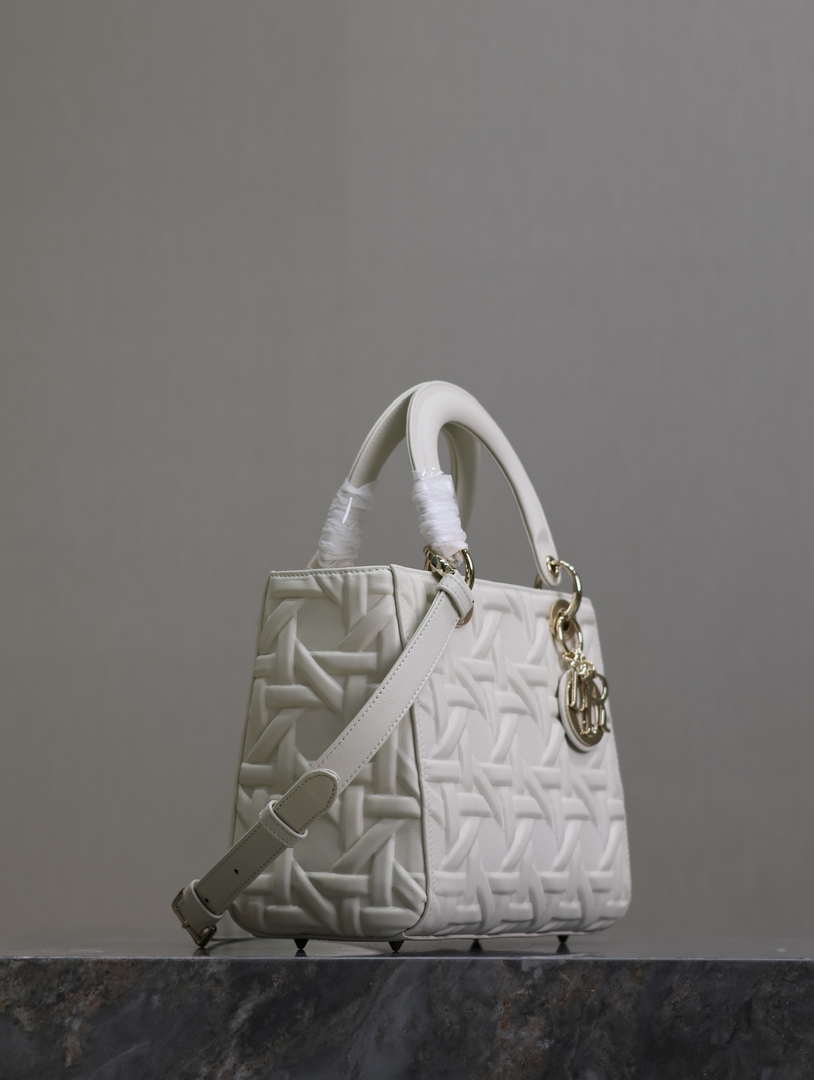 Dior M0565 Medium Lady Dior Bag White Graphic Cannage Calfskin