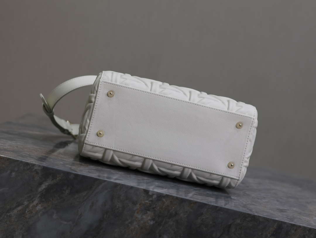 Dior M0565 Medium Lady Dior Bag White Graphic Cannage Calfskin