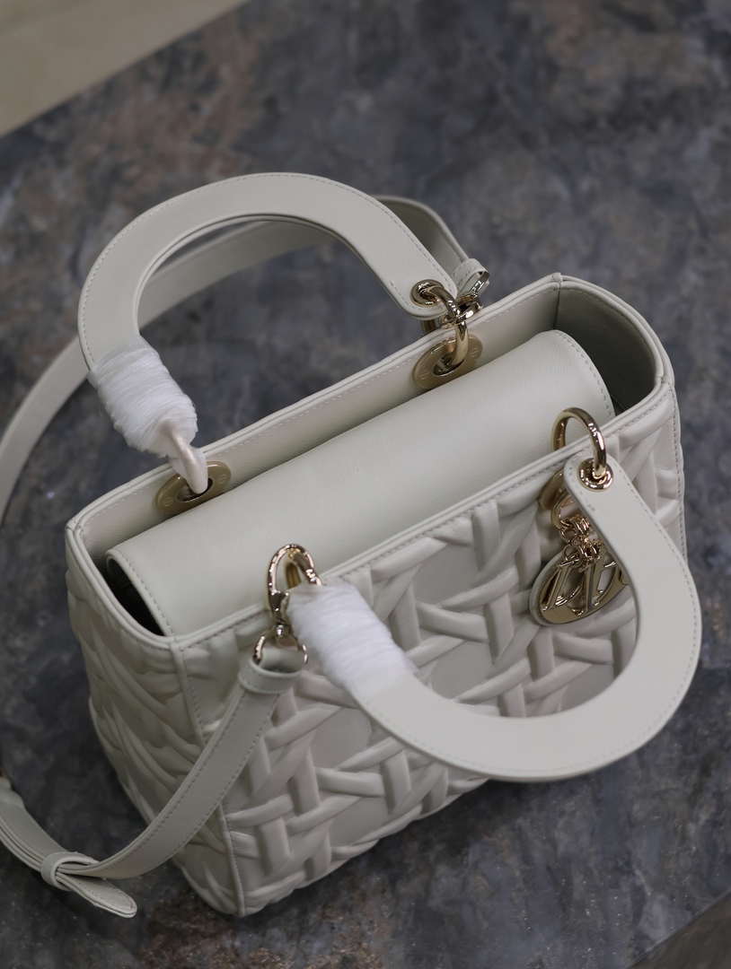 Dior M0565 Medium Lady Dior Bag White Graphic Cannage Calfskin