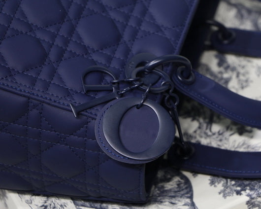 Dior M0565 Medium Lady Dior Cannage Calfskin Bag Navy Blue