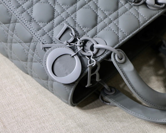 Dior M0565 Medium Lady Dior Cannage Calfskin Bag Grey