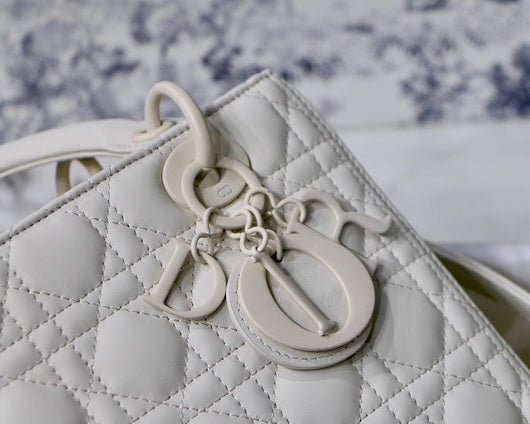 Dior M0565 Medium Lady Dior Cannage Calfskin Bag White
