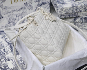 Dior M0565 Medium Lady Dior Cannage Calfskin Bag White - Default Title - View 7