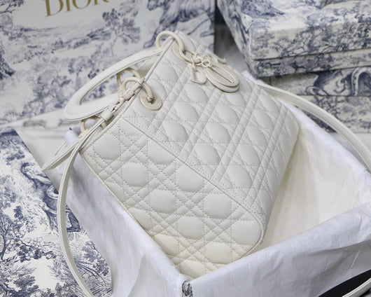 Dior M0565 Medium Lady Dior Cannage Calfskin Bag White