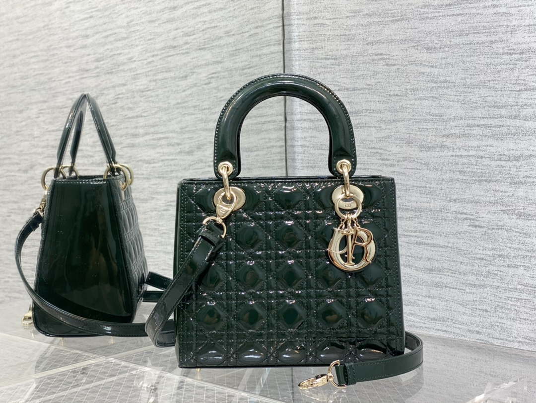 Dior M0565 Medium Lady Dior Patent Cannage Calfskin Bag Dark Green - Default Title - View 1
