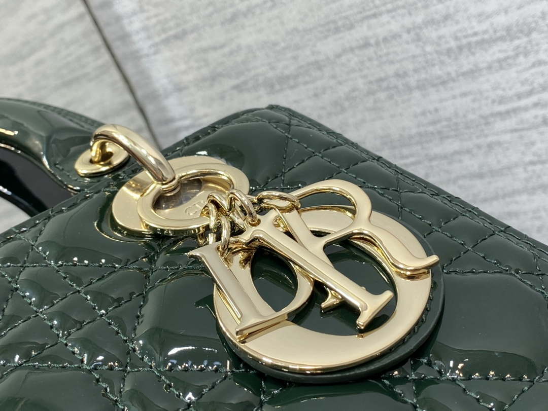 Dior M0565 Medium Lady Dior Patent Cannage Calfskin Bag Dark Green