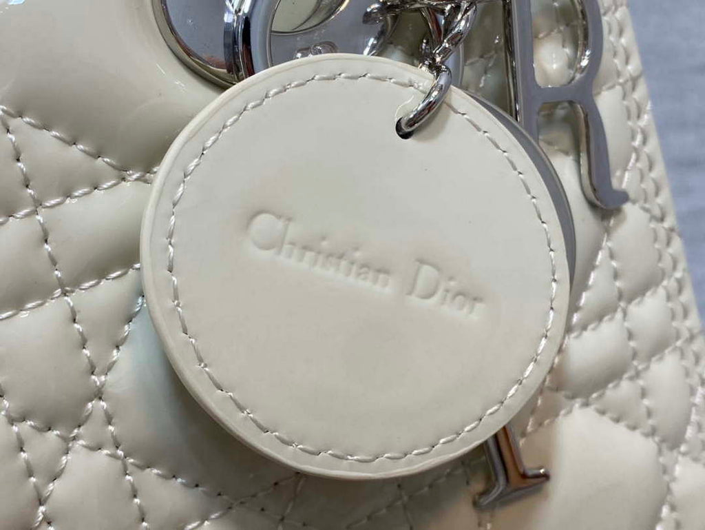 Dior M0565 Medium Lady Dior Patent Cannage Calfskin Bag White Silver