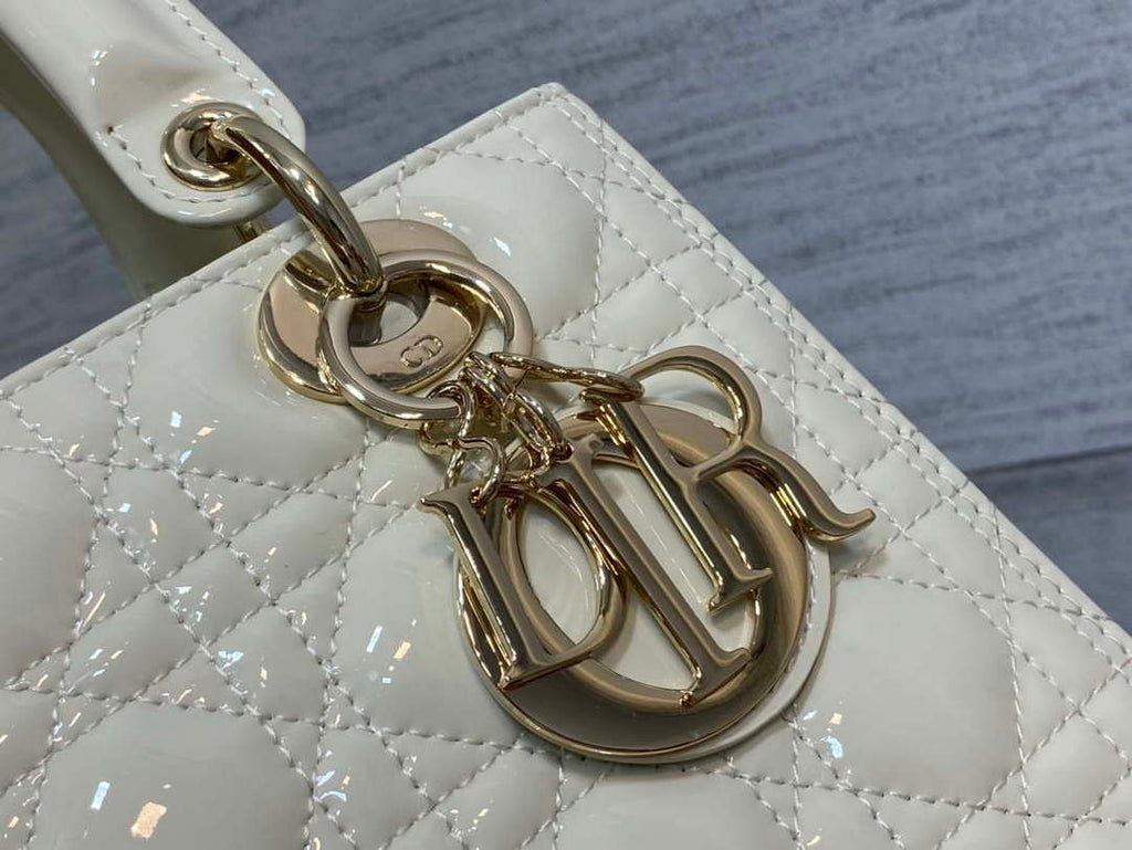 Dior M0565 Medium Lady Dior Patent Cannage Calfskin Bag White Enamel Hardware