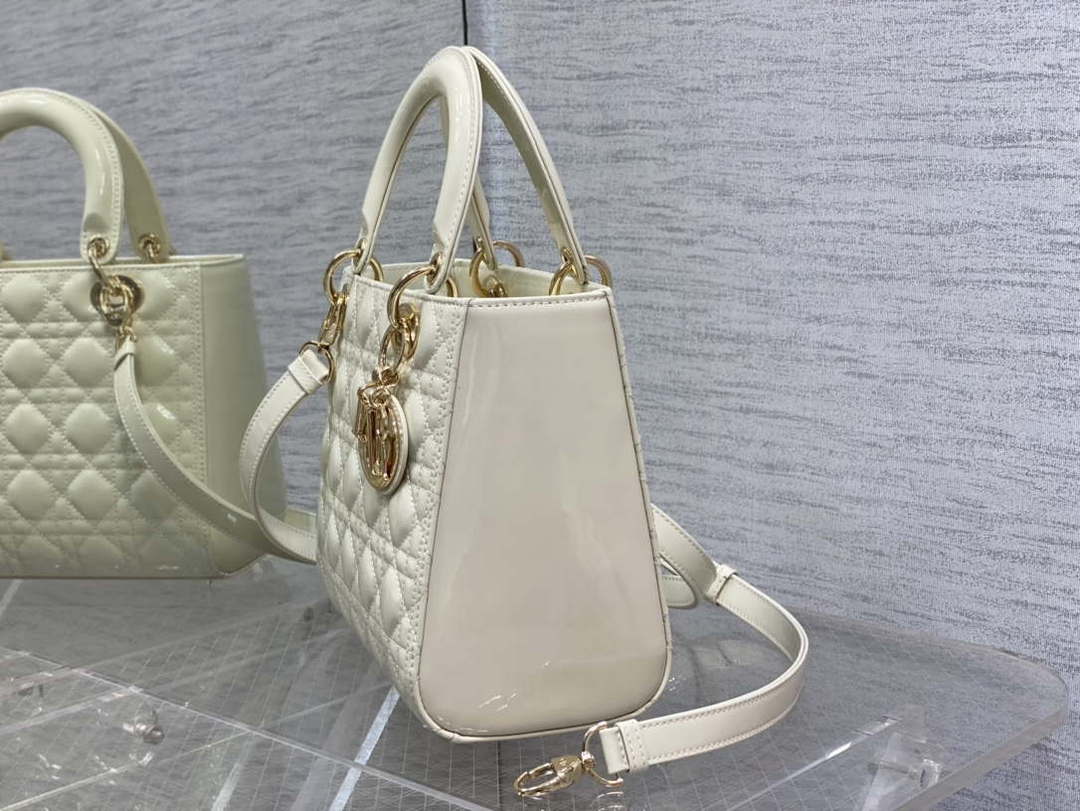 Dior M0565 Medium Lady Dior Patent Cannage Calfskin Bag White Enamel Hardware