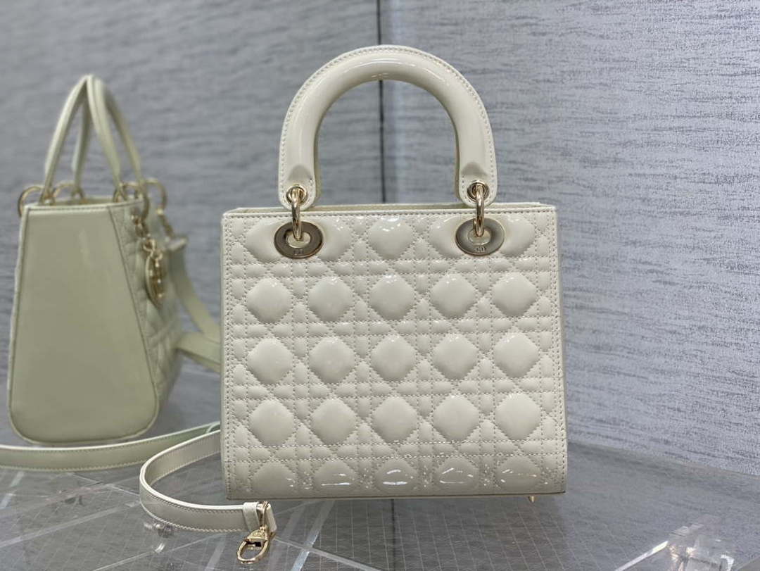 Dior M0565 Medium Lady Dior Patent Cannage Calfskin Bag White Enamel Hardware - Default Title - View 6