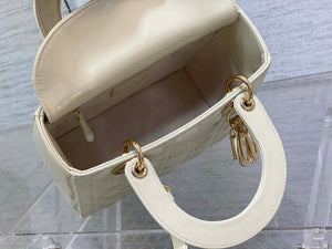 Dior M0565 Medium Lady Dior Patent Cannage Calfskin Bag White Enamel Hardware - Default Title - View 8