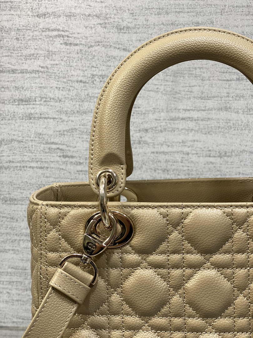 Dior M0565 Medium Lady Dior Bag Sand-Colored Grained Cannage Calfskin Gold
