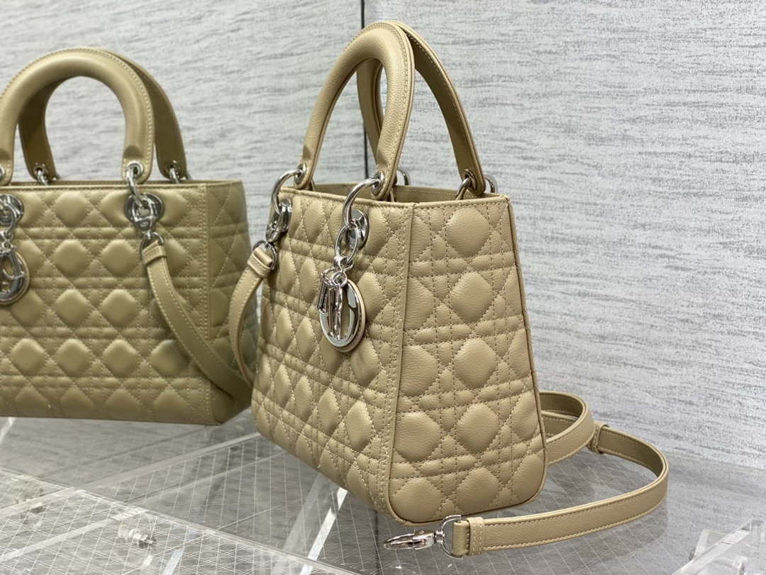 Dior M0565 Medium Lady Dior Bag Sand-Colored Grained Cannage Calfskin Silver