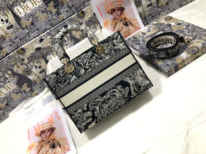Dior M0566 Large Lady D-Lite Gray de Jouy Embroidery M1056 - Default Title - View 2