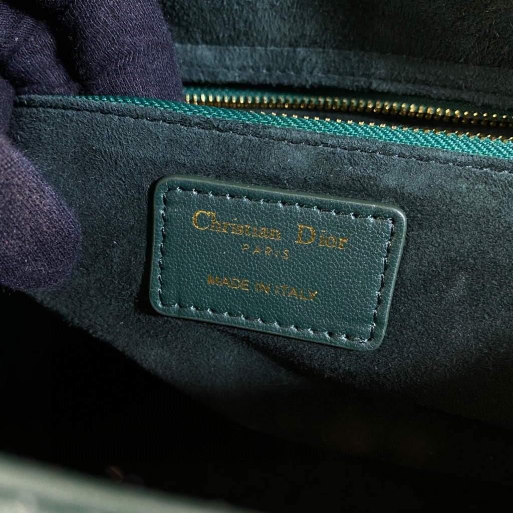 Dior M0566 Large Lady Dior Bag Dark Green Cannage Lambskin - Voguebags