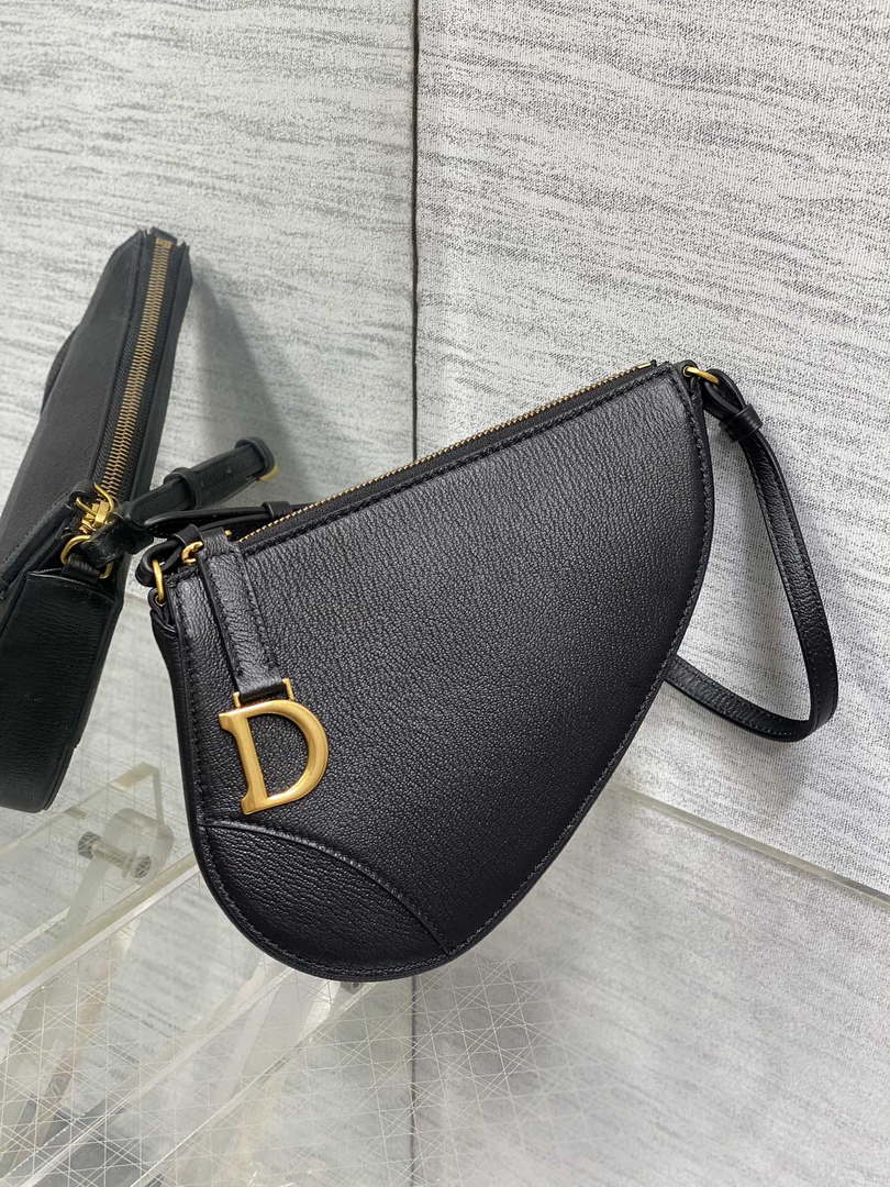 Dior M05909 Saddle Shoulder Pouch  Black Goatskin
