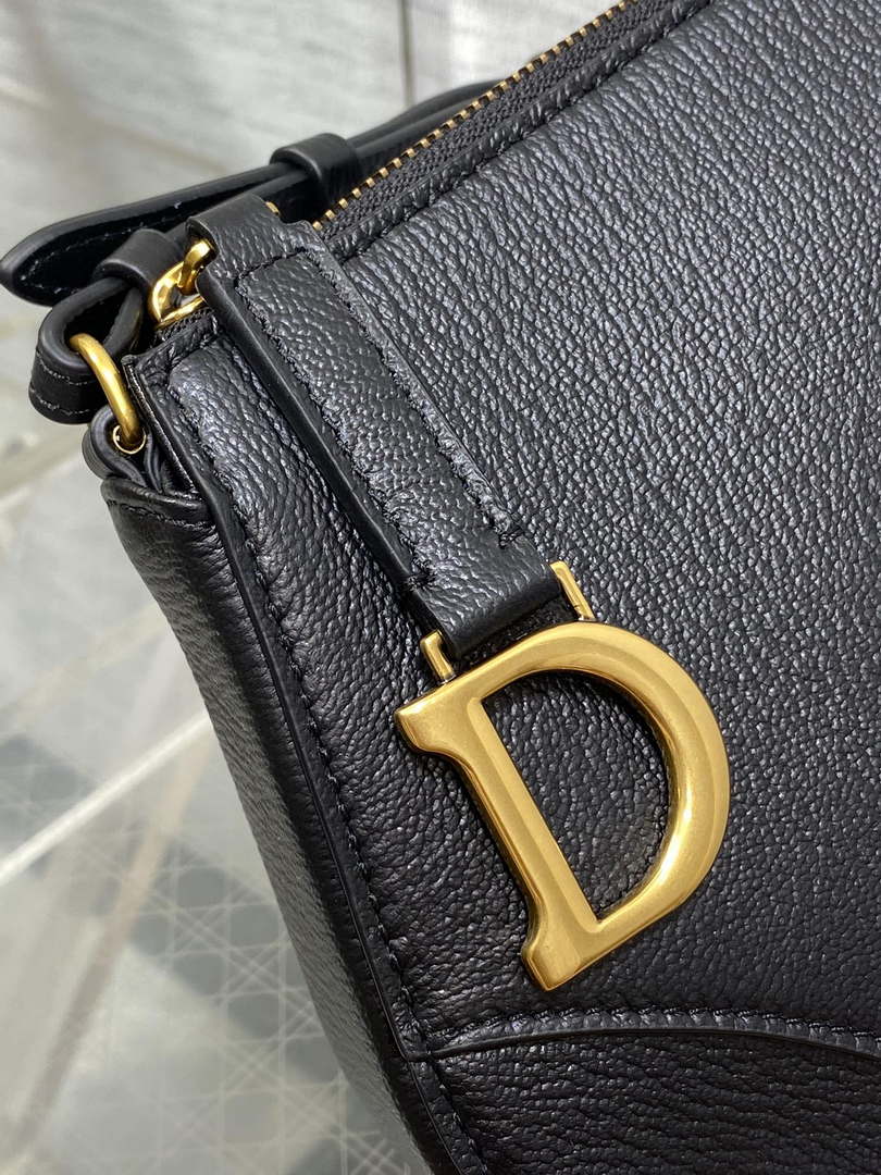 Dior M05909 Saddle Shoulder Pouch  Black Goatskin