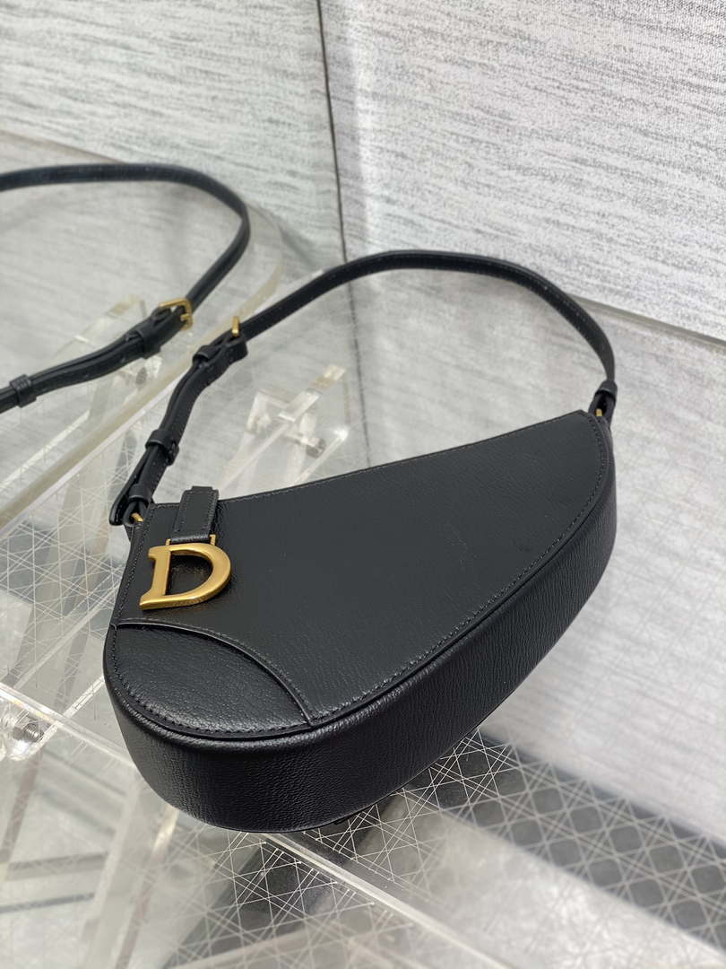 Dior M05909 Saddle Shoulder Pouch  Black Goatskin