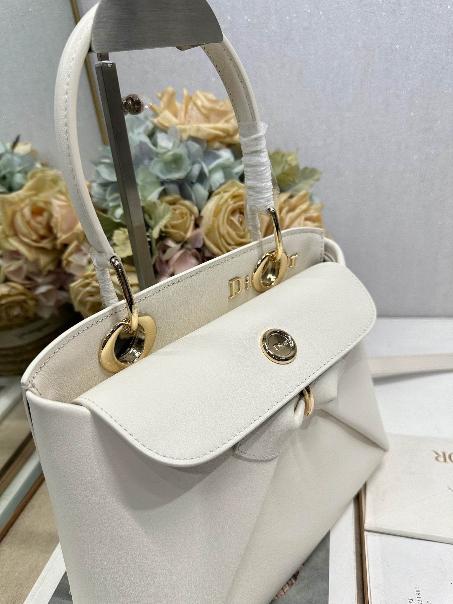 Dior M0737 Cigale top handle bag White