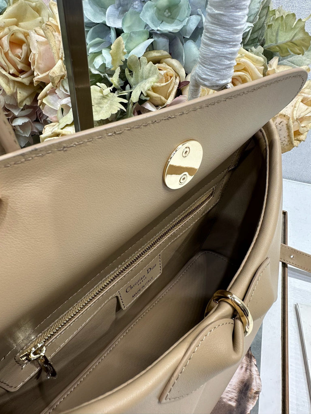 Dior M0737 Cigale top handle bag Apricot