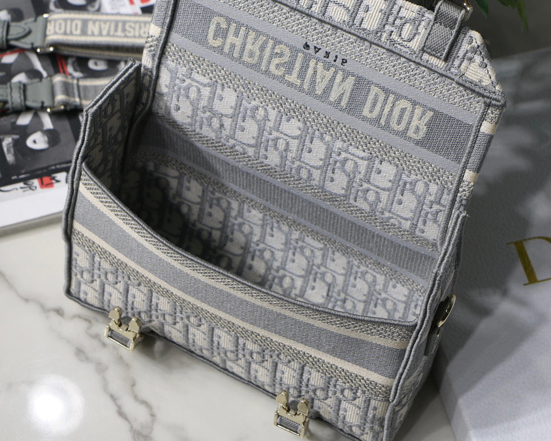 Dior M1241 Small Diorcamp Bag Gray Dior Oblique Embroidery