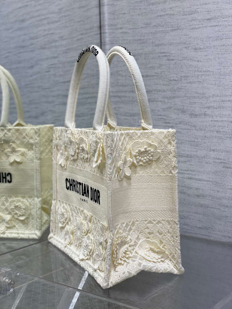 Dior M1265 Small Book Tote  Embroidery with 3D Macram¨¦ Effect M9620
