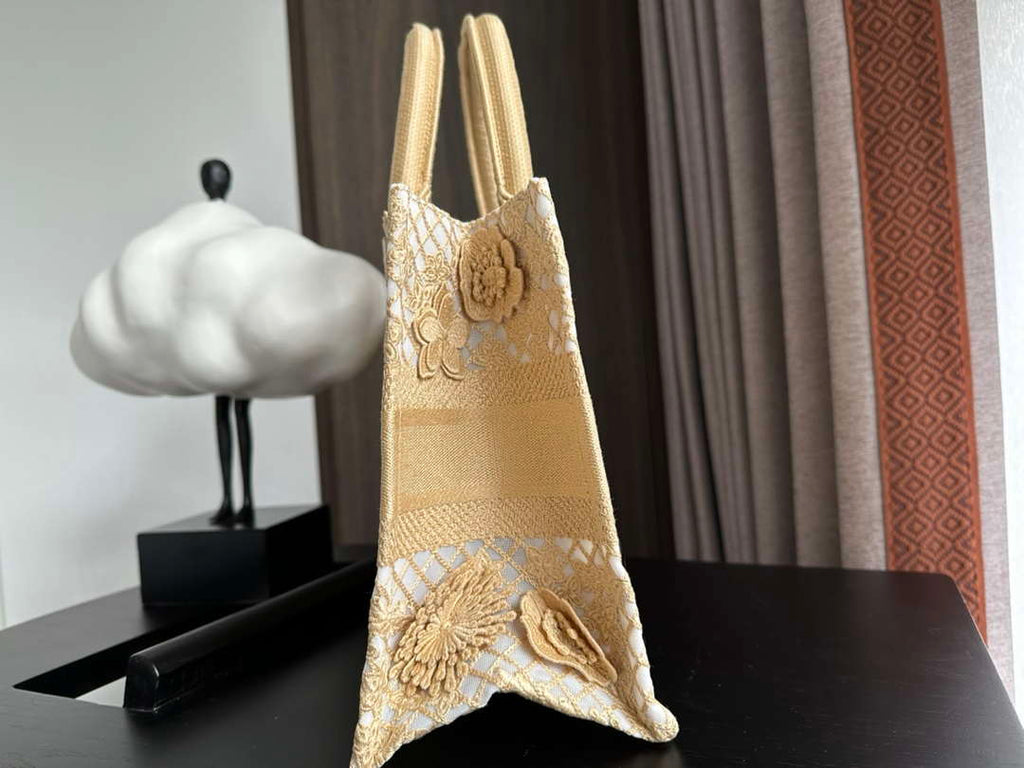 Dior M1265 Small Book Tote  Embroidery with 3D Macram¨¦ Effect M9621