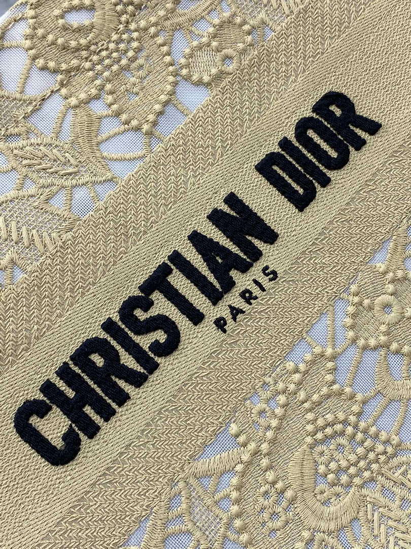 Dior M1265 Small Book Tote  Embroidery with 3D Macram¨¦ Effect M9622