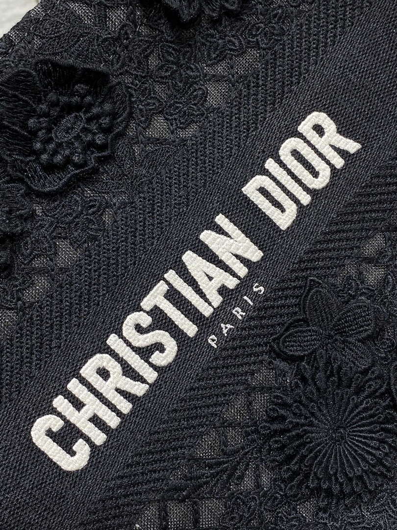 Dior M1265 Small Book Tote  Embroidery with 3D Macram¨¦ Effect M9623