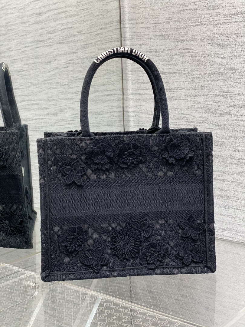 Dior M1265 Small Book Tote  Embroidery with 3D Macram¨¦ Effect M9623