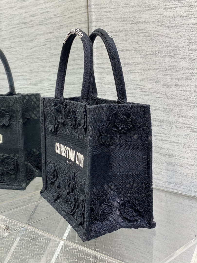 Dior M1265 Small Book Tote  Embroidery with 3D Macram¨¦ Effect M9623