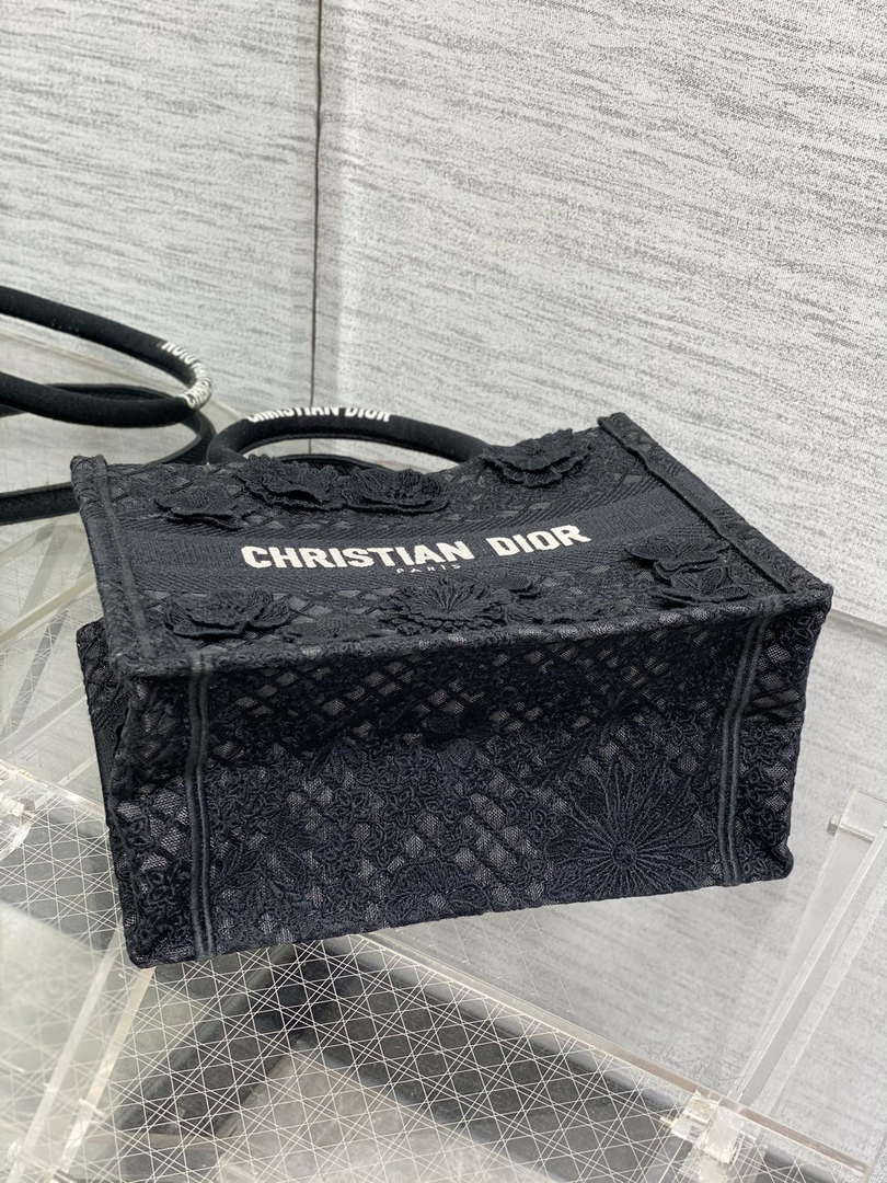Dior M1265 Small Book Tote  Embroidery with 3D Macram¨¦ Effect M9623