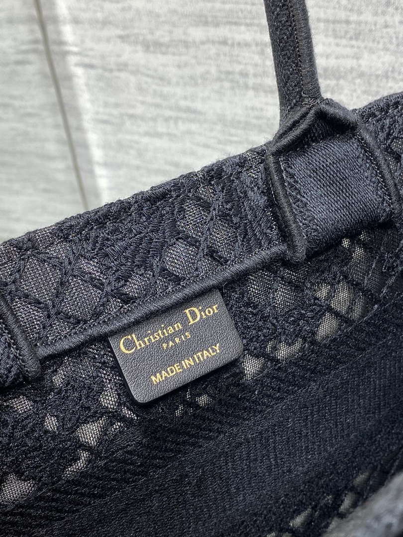 Dior M1265 Small Book Tote  Embroidery with 3D Macram¨¦ Effect M9623