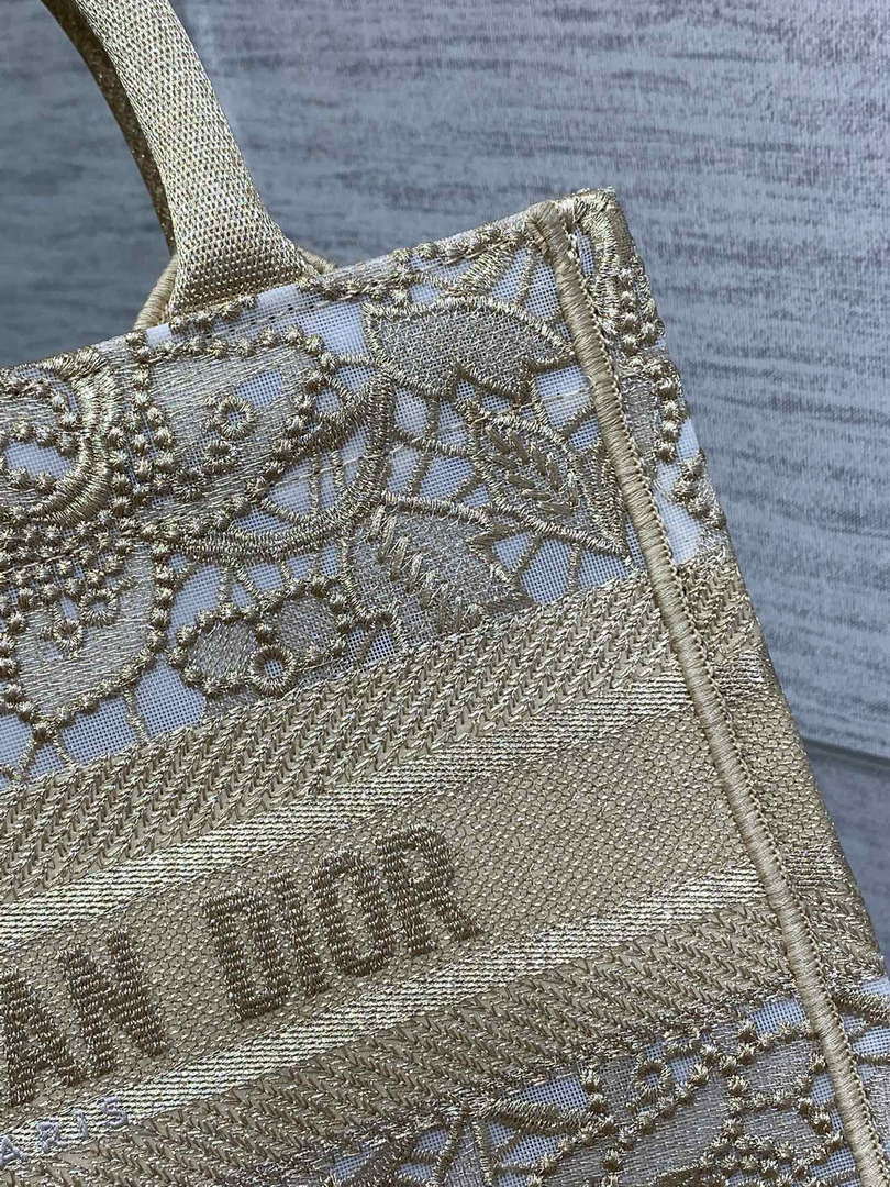 Dior M1265 Small Book Tote  Embroidery with 3D Macram¨¦ Effect M9624