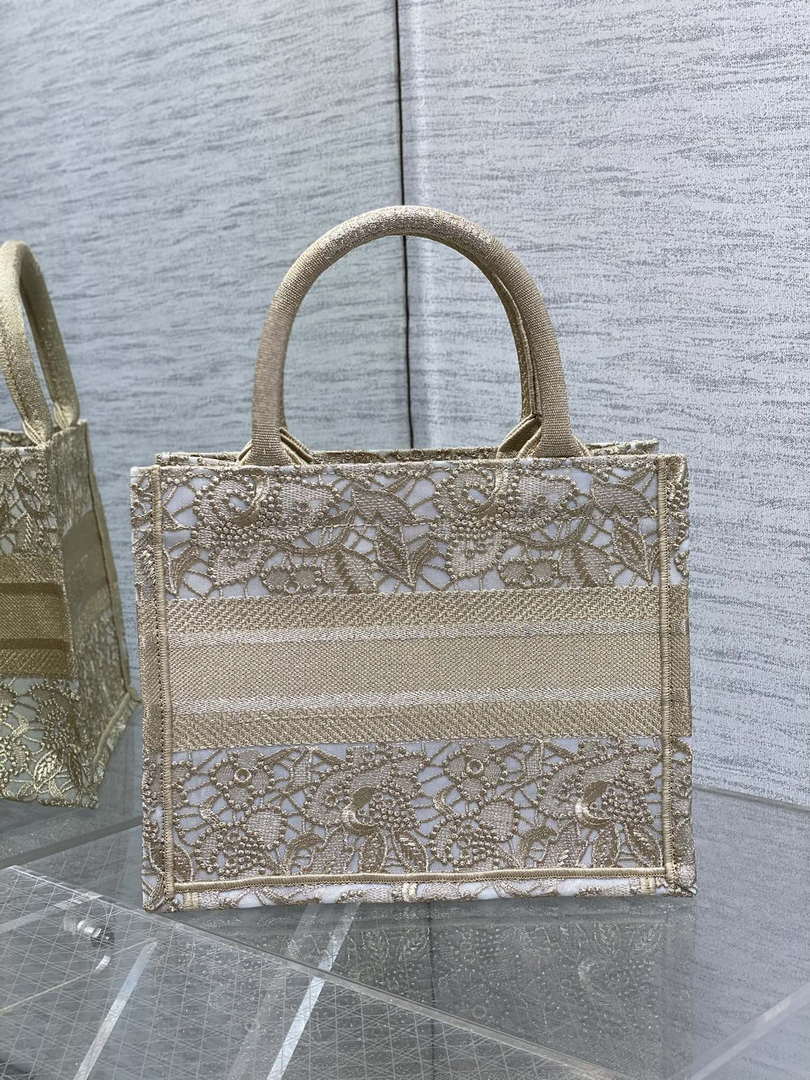 Dior M1265 Small Book Tote  Embroidery with 3D Macram¨¦ Effect M9624