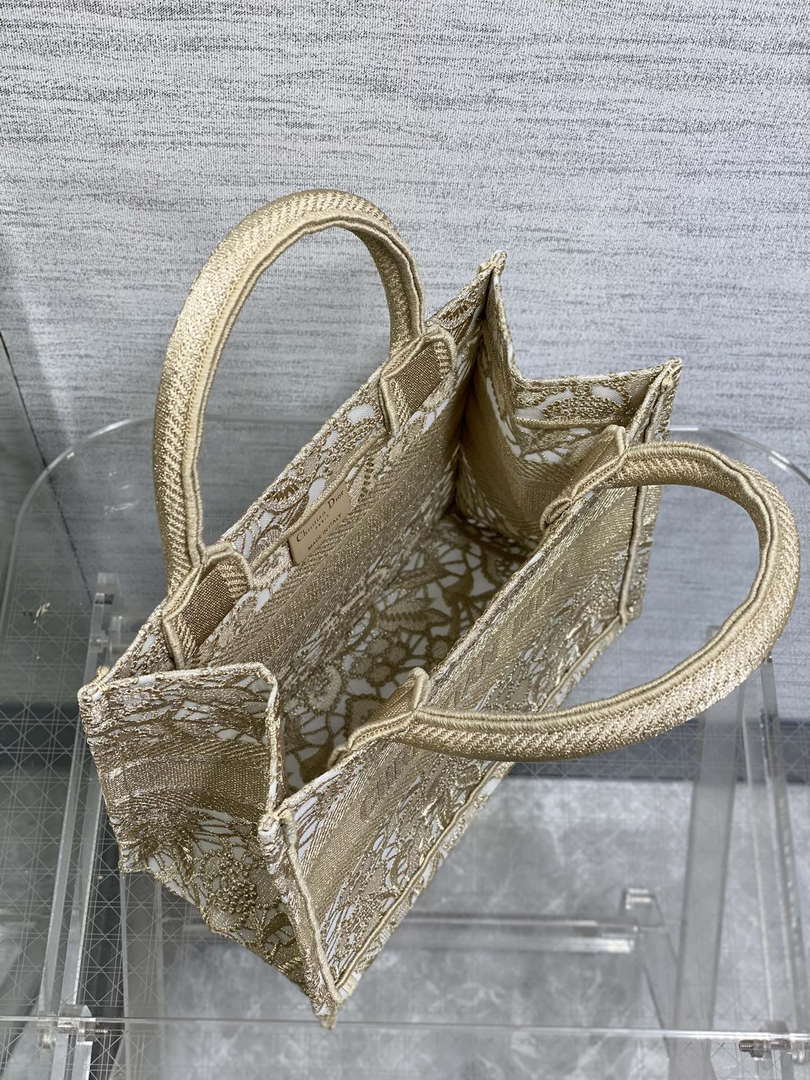 Dior M1265 Small Book Tote  Embroidery with 3D Macram¨¦ Effect M9624