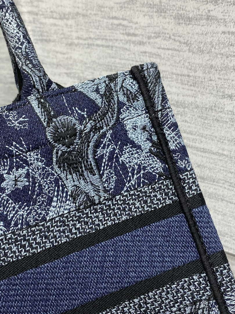 Dior M1265 Small Book Tote Toile de Jouy Sauvage Embroidery M9608