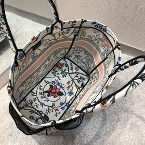 Dior M1279 Catherine Tote Bag Dior Oblique Embroidery Rosa Mutabilis - luxibagsmall