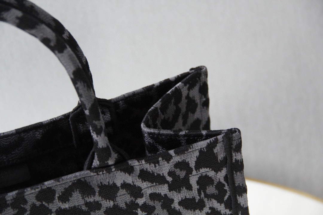 Dior M1286 Dior Book Tote Grey Multicolor Mizza Embroidery