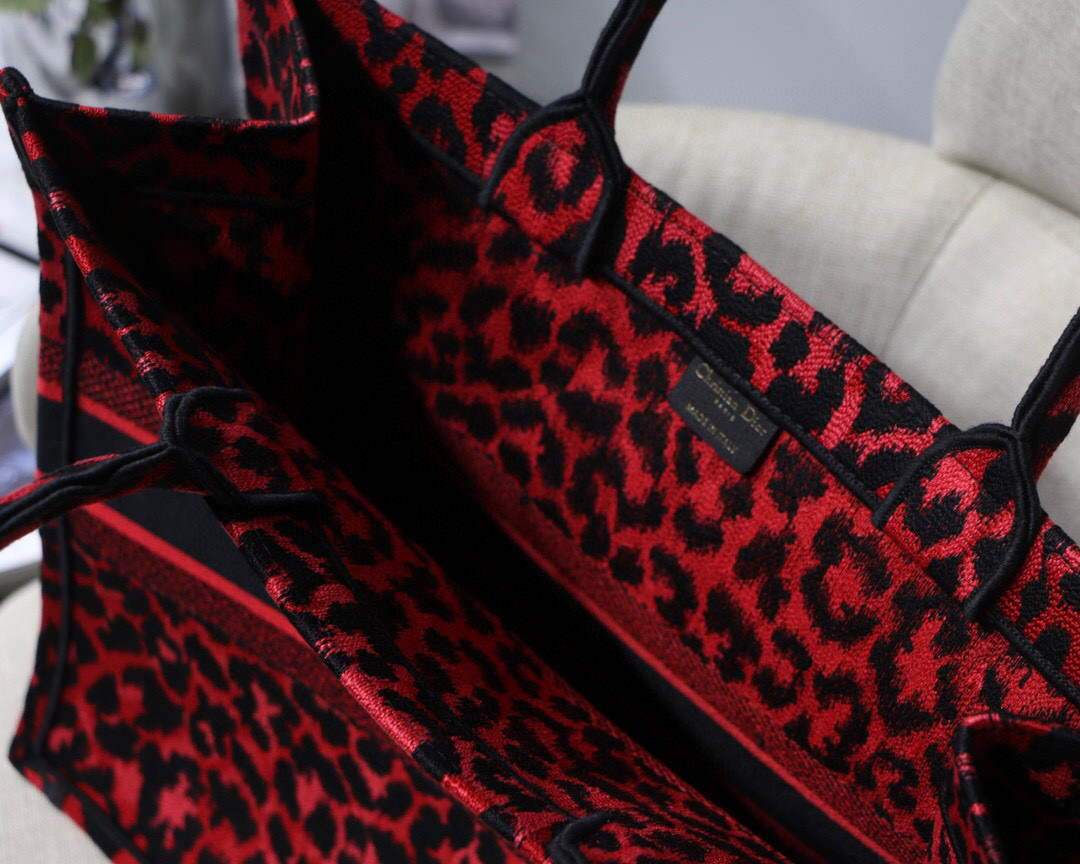 Dior M1286 Dior Book Tote Raspberry Pop Mizza Embroidery