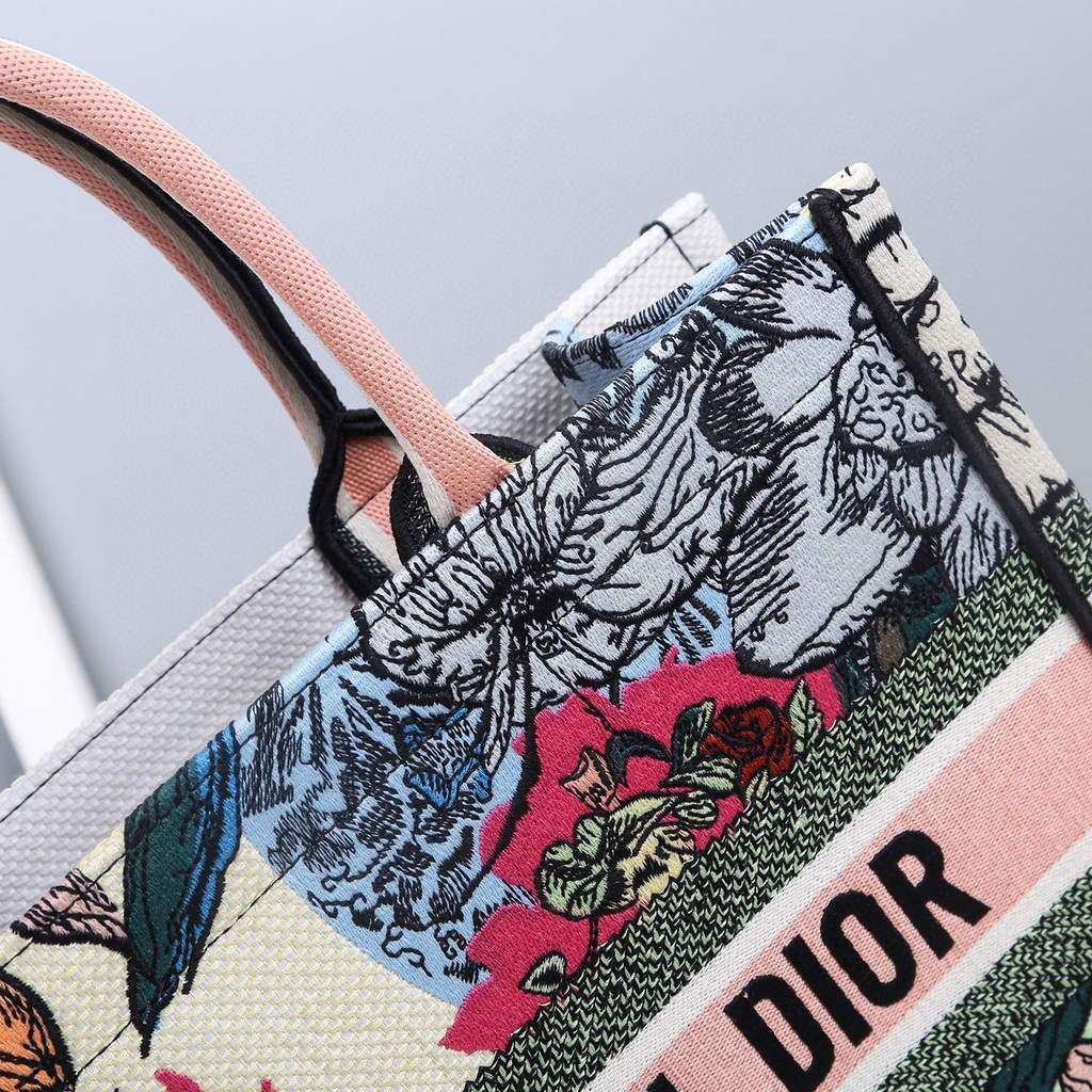 Dior M1286 Dior Book Tote Coeur En Fleurs Bag - luxibagsmall