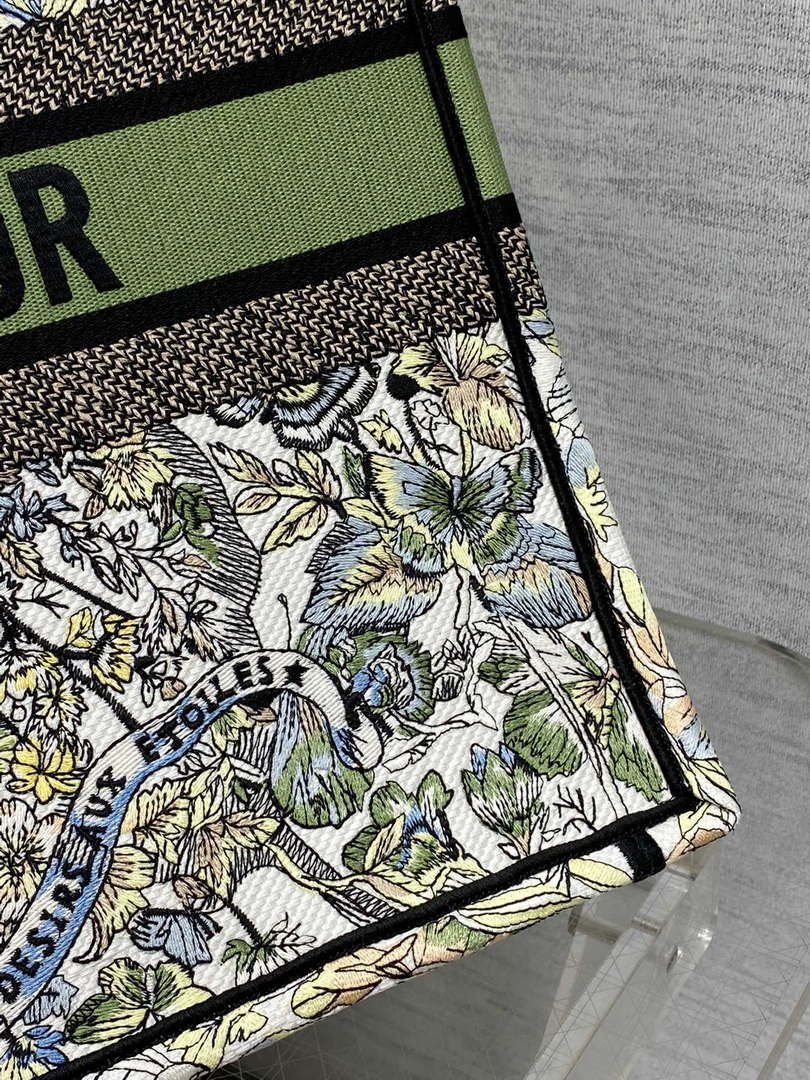 Dior M1286 Large Book Tote Butterfly Bandana Embroidery M105 - Default Title - View 3