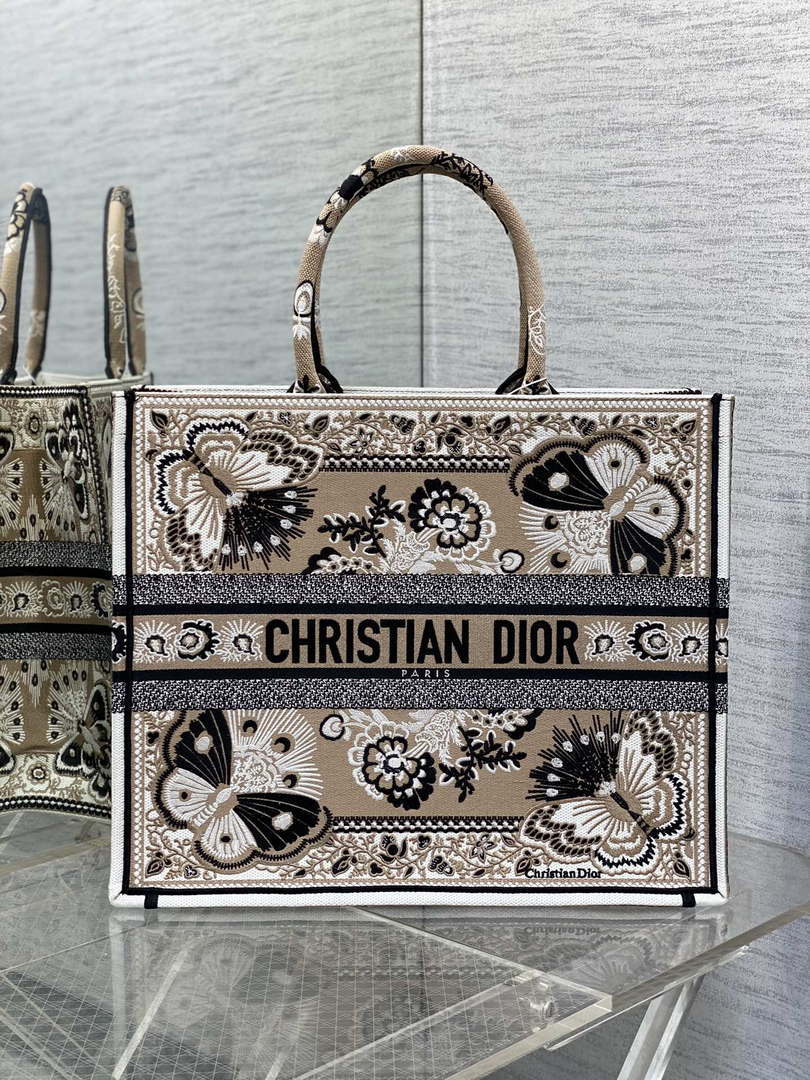 Dior M1286 Large Book Tote Butterfly Bandana Embroidery M106 - Default Title - View 1