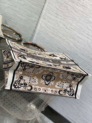 Dior M1286 Large Book Tote Butterfly Bandana Embroidery M106 - Default Title - View 8