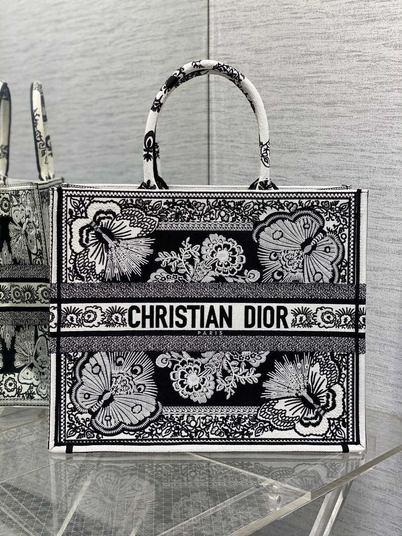 Dior M1286 Large Book Tote Butterfly Bandana Embroidery M107 - Default Title - View 1