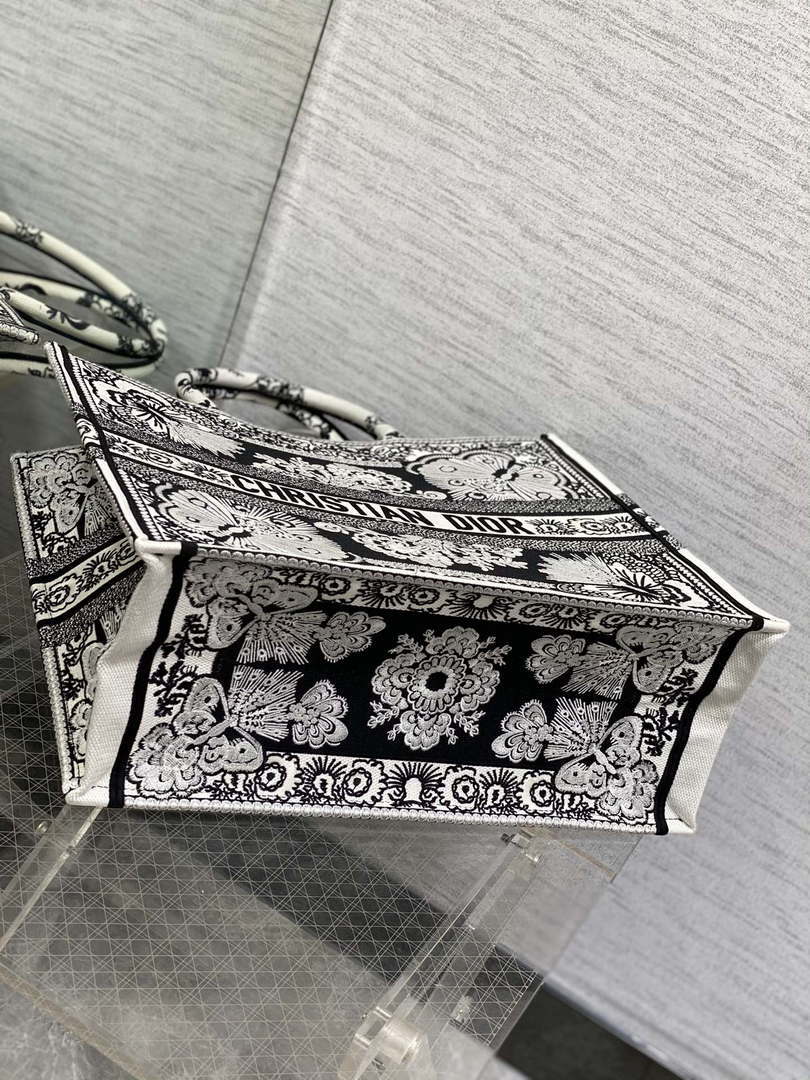 Dior M1286 Large Book Tote Butterfly Bandana Embroidery M107