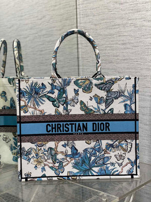 Dior M1286 Large Book Tote Butterfly Bandana Embroidery M120 - Default Title - View 1